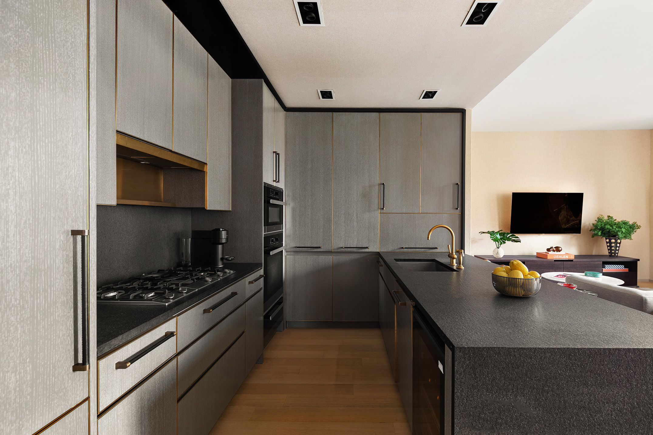 505 West 19th Street, Unit 4C Manhattan, NY 10011 - Photo 7 of 20