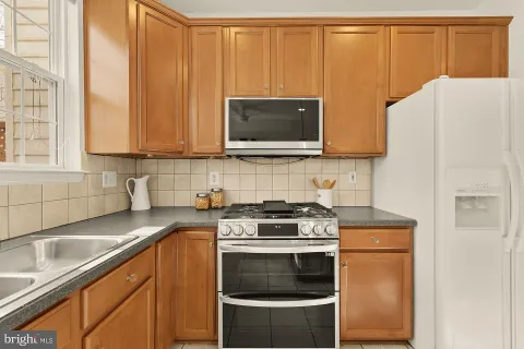 $715,000 | 4111 River Forth Drive, Fairfax, VA 22030