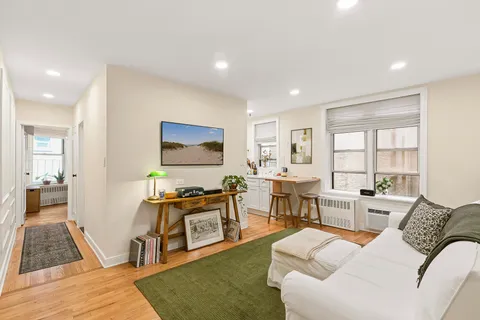 $585,000 | 446 Central Park West, Unit 6D | Upper West Side
