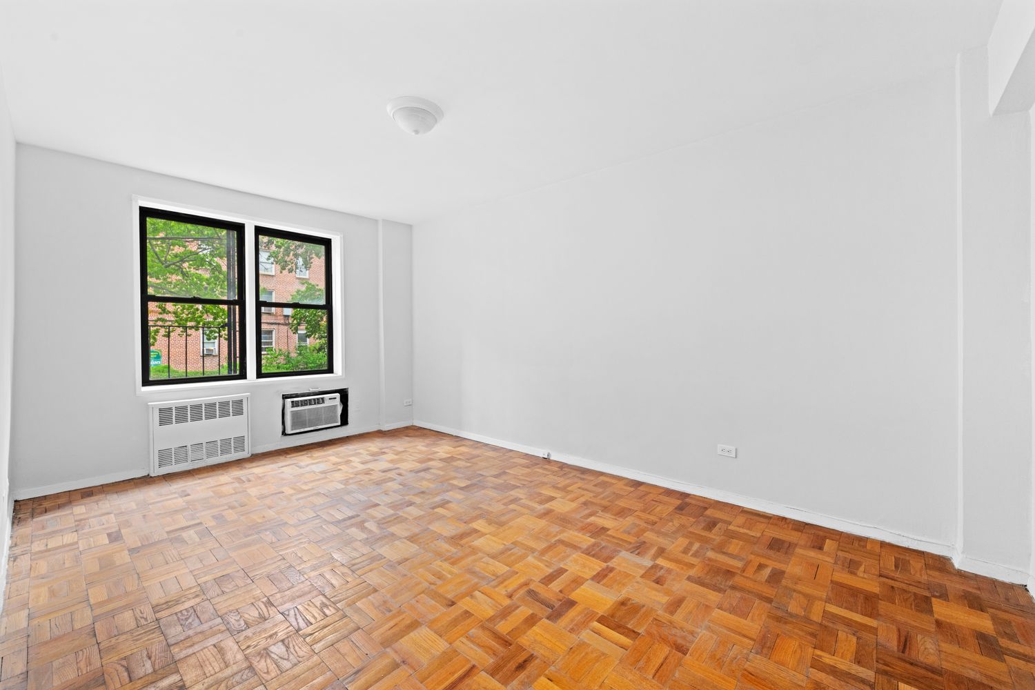 $173,000 | 665 Thwaites Place, Unit 1K | Bronxwood