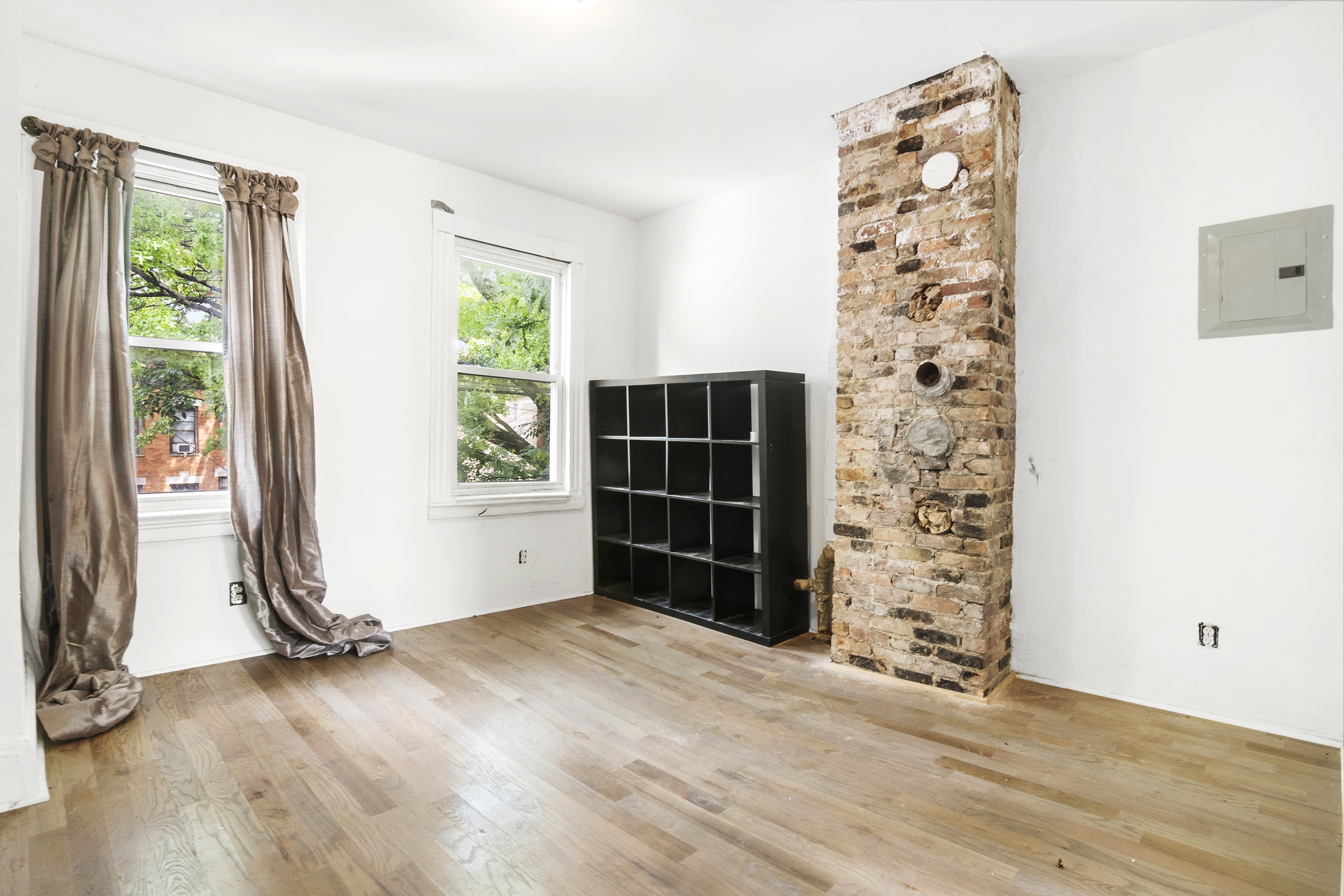 464 East New York Avenue Brooklyn, NY 11225 - Photo 5 of 12 Gallery Image 5