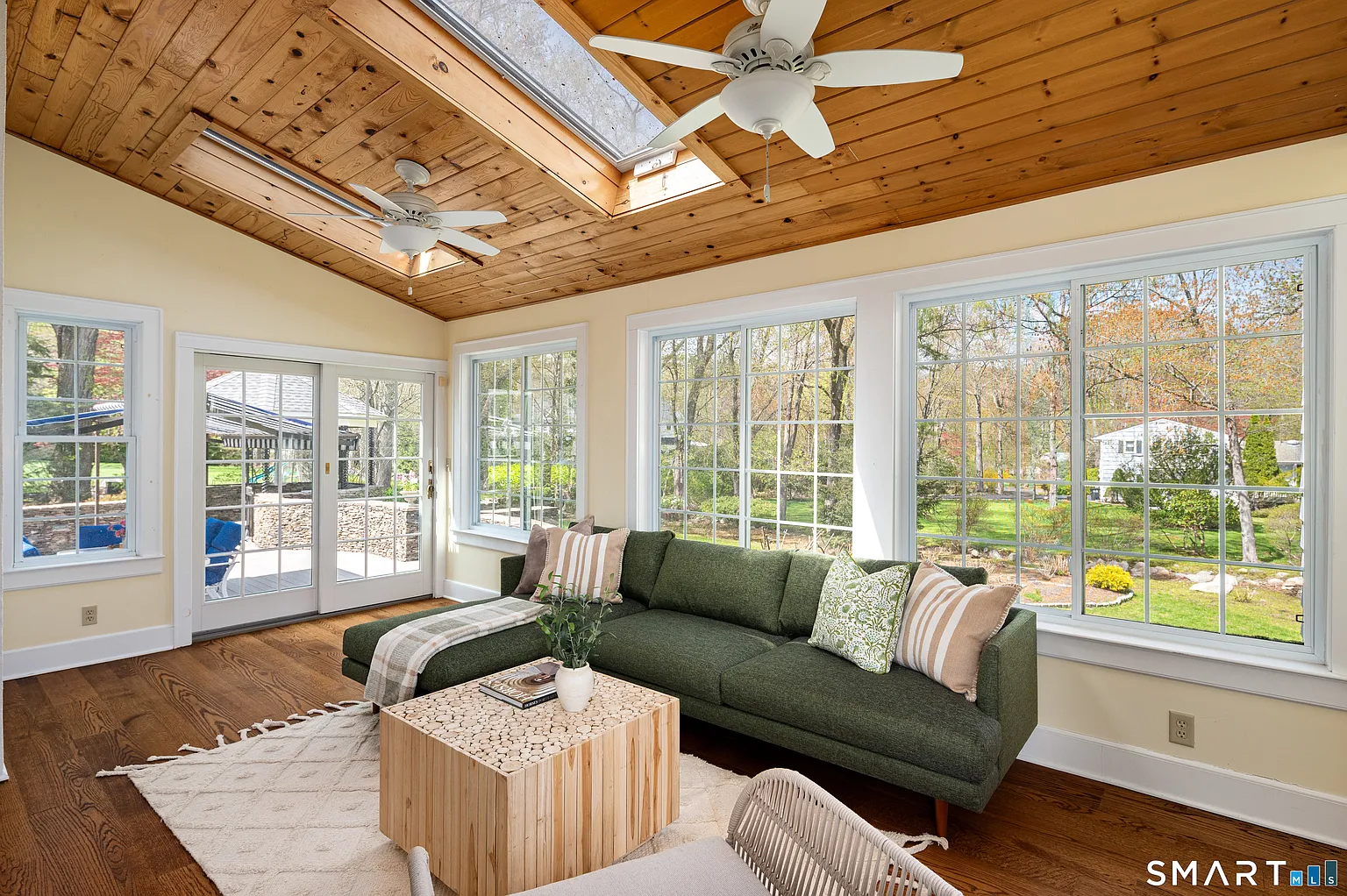 231 Roxbury Road Stamford, CT 06902 - Photo 19 of 39