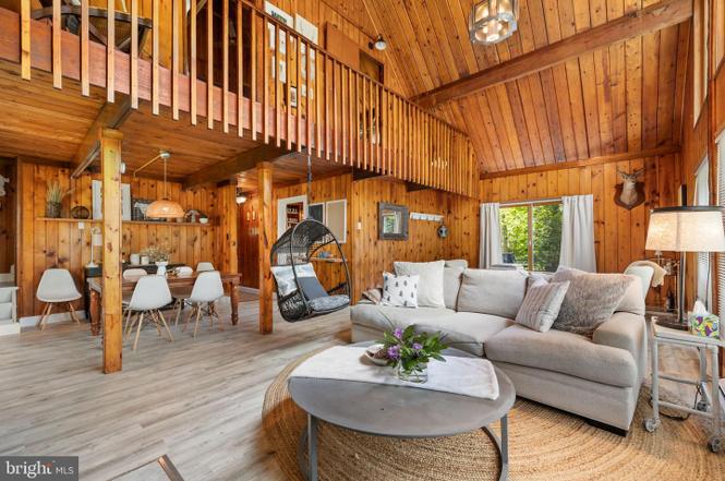 214 Coach Road Tobyhanna, PA 18466 - Photo 6 of 39
