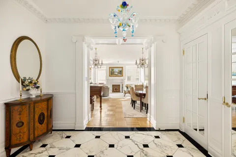 $2,650,000 | 875 5th Avenue, Unit 8D | Lenox Hill