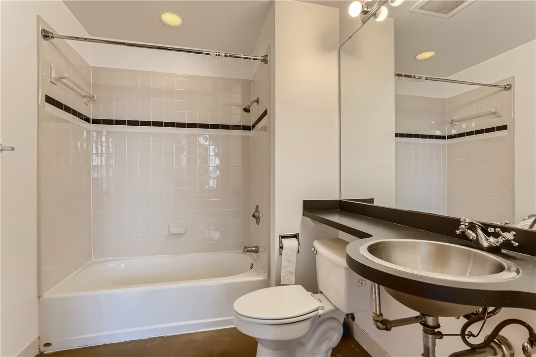 710 Colorado Street, Unit 9E Austin, TX 78701 - Photo 9 of 30