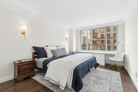 $695,000 | 1160 3rd Avenue, Unit 3E | Lenox Hill