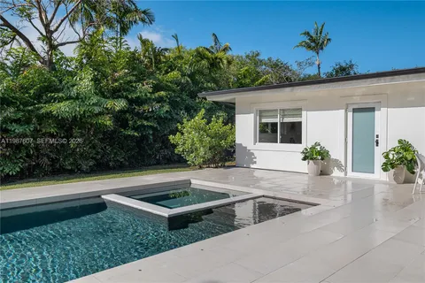 $2,750,000 | 10235 Southwest 58th Court, Pinecrest, FL 33156