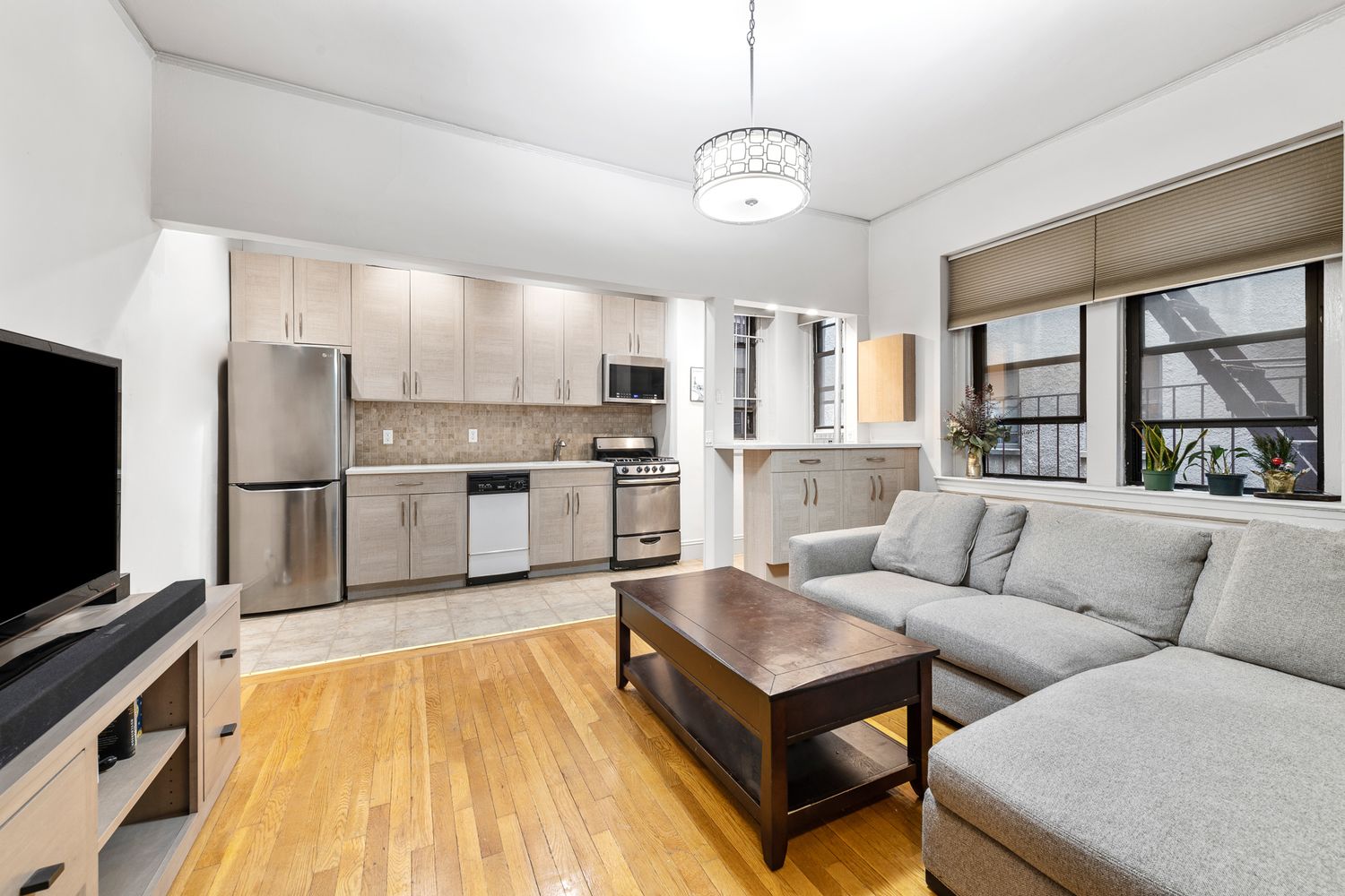 $315,000 | 854 West 181st Street, Unit 1H | Hudson Heights