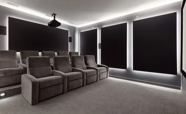 $7,450 | 184 Kent Avenue, Unit D315 | Williamsburg