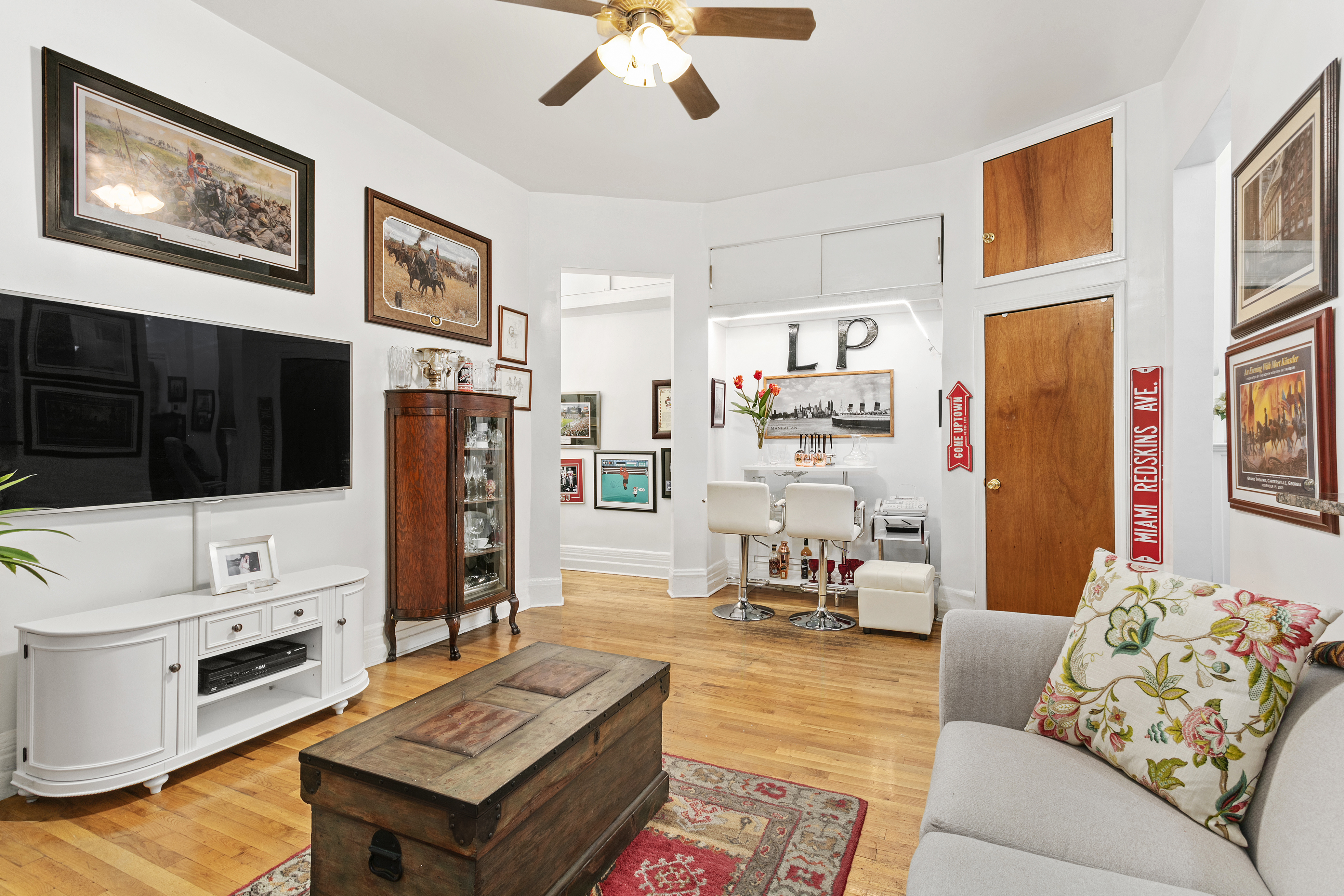 342 West 56th Street, Unit 2C Manhattan, NY 10019 - Photo 5 of 7