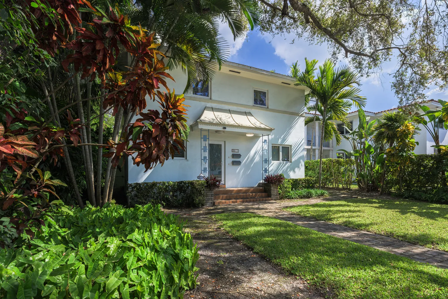 $4,350 | 3911 Ponce De Leon Boulevard, Coral Gables, FL 33134