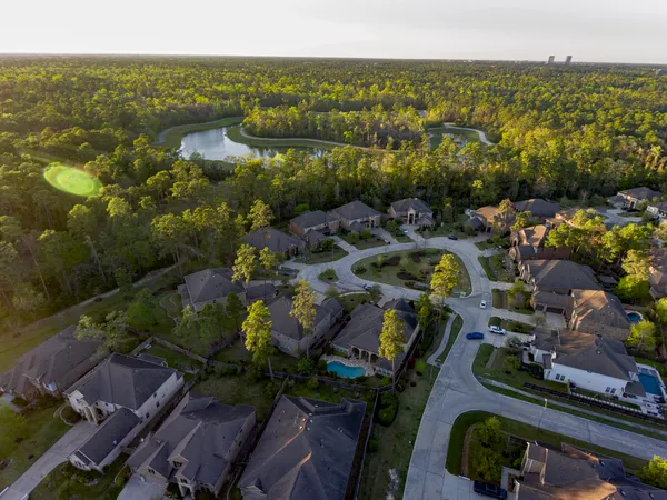 $779,900 | 2607 Tree Swallow Bluff Path, Spring, TX 77389