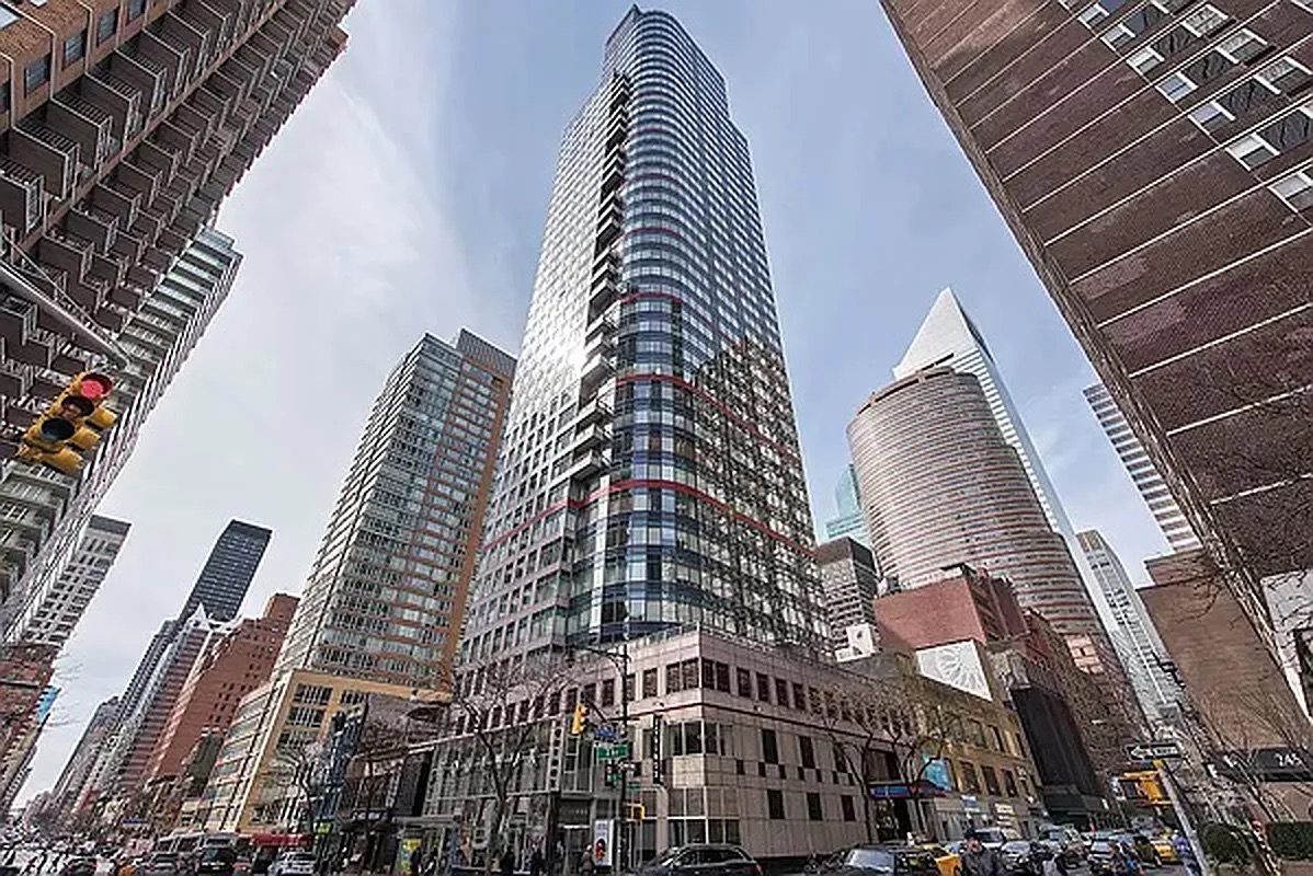 250 East 54th Street, Unit 20B Manhattan, NY 10022 - Photo 6 of 7