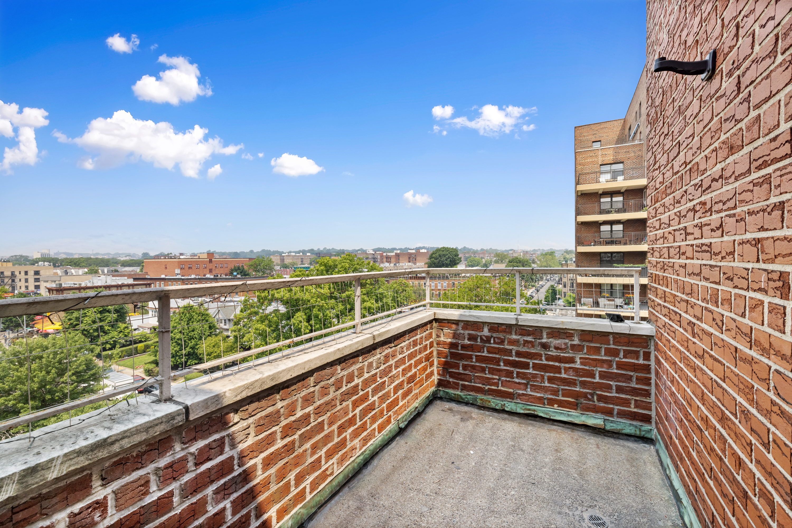 310 Beverley Road, Unit 6M Brooklyn, NY 11218 - Photo 8 of 11 Gallery Image 8