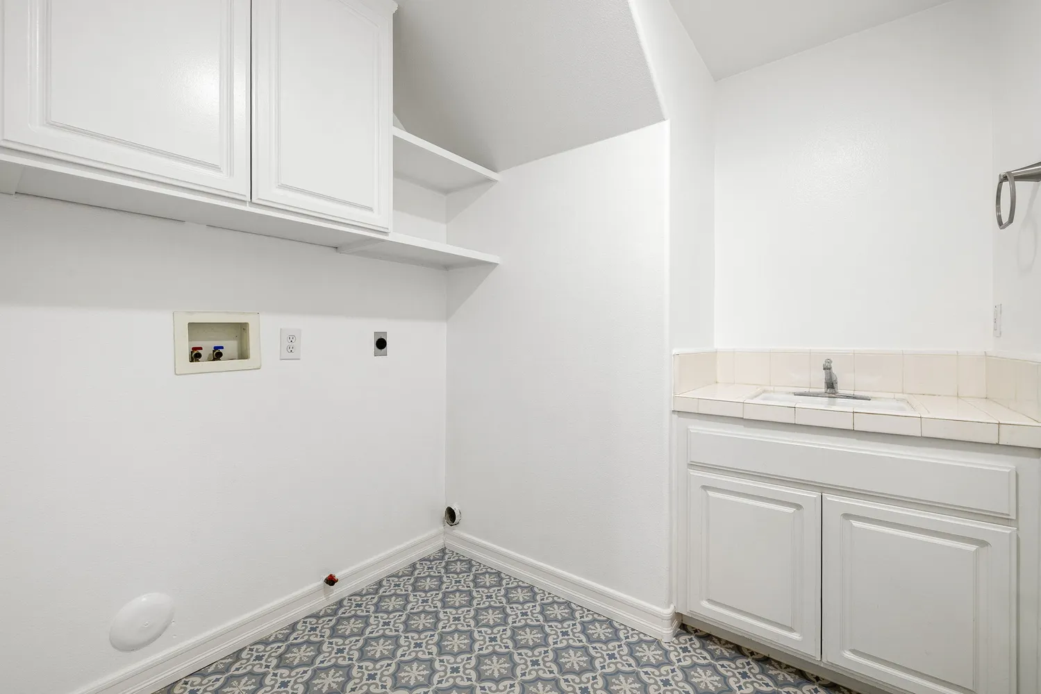 $1,690,000 | Wynfreed Lane, Porter Ranch, CA 91326