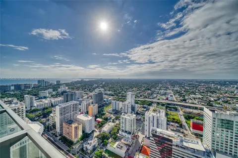 $5,799,900 | 88 Southwest 7th Street, Unit PH4303, Miami, FL 33130