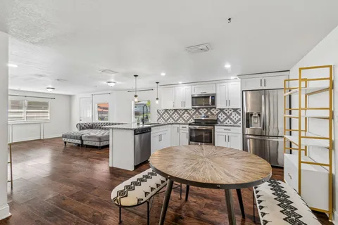 $330,000 | 1202 East Annie Street, Tampa, FL 33612