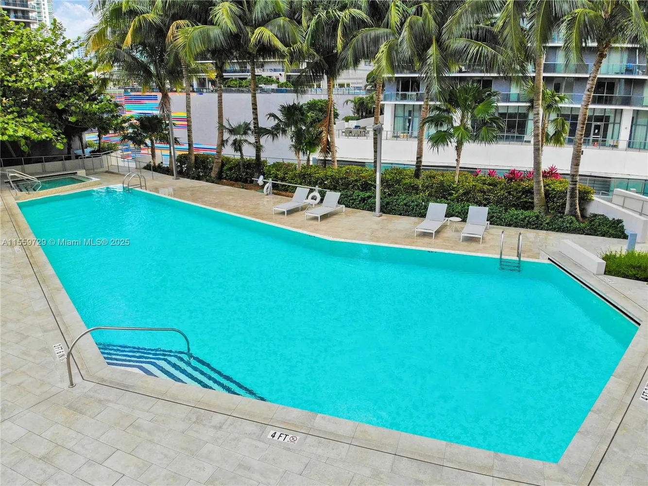 $645,000 | 88 Southwest 7th Street, Unit 2008, Miami, FL 33130