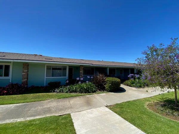 $450,000 | 150 East Fiesta Green, Port Hueneme, CA 93041