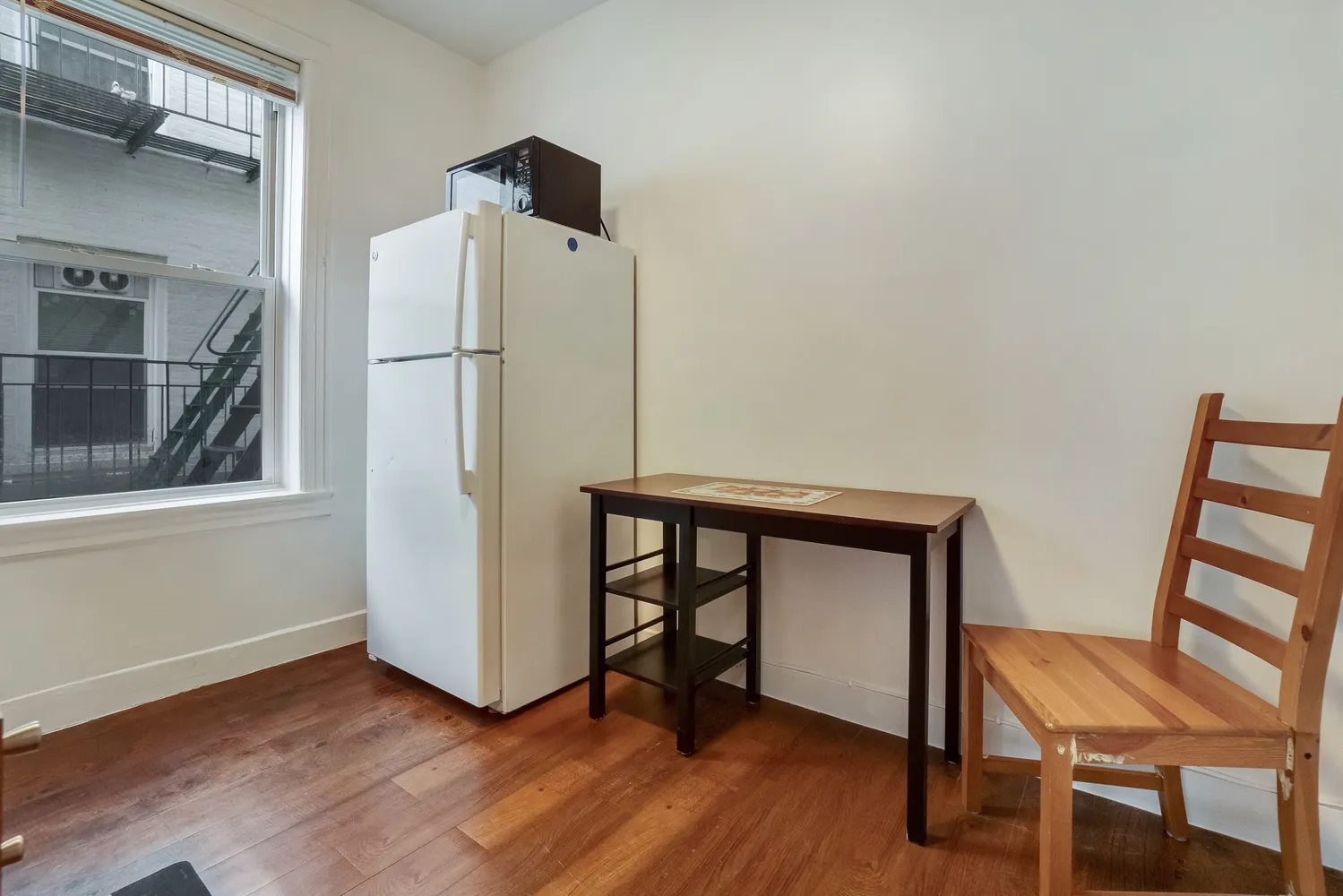 $2,150 | 47-36 48th Street, Unit 3R | Sunnyside