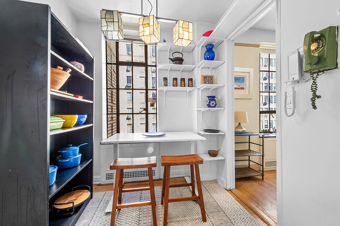 353 West 56th Street, Unit 11E Manhattan, NY 10019 - Photo 3 of 10