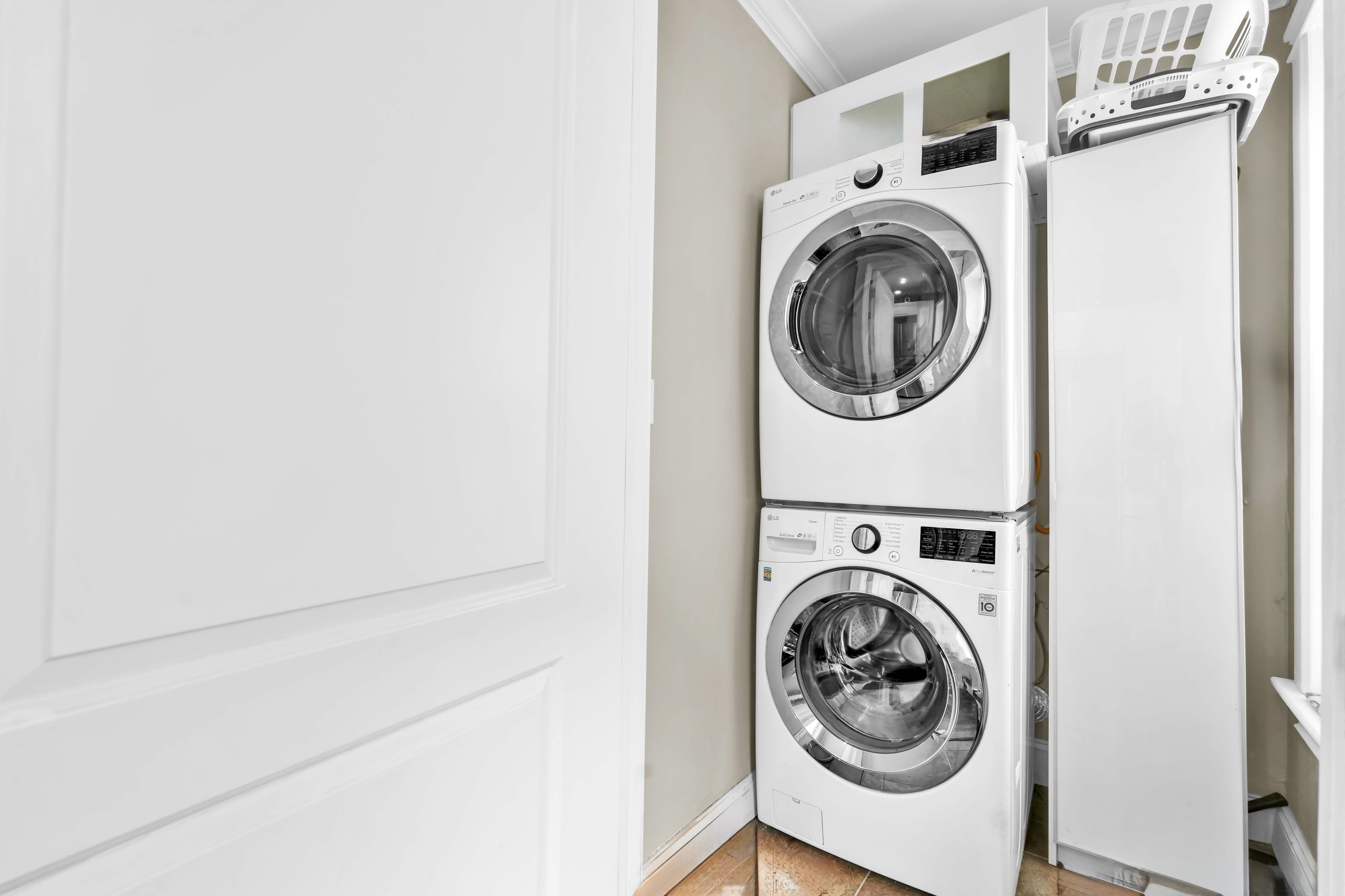 519 Monroe Street Brooklyn, NY 11221 - Photo 14 of 55 a utility room with dryer and washer
