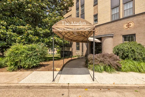 $300,000 | 3901 Cathedral Avenue Northwest, Unit 320, Washington, DC 20016