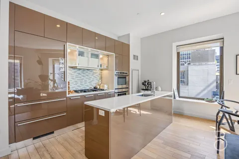 $1,999,000 | 75 Wall Street, Unit 25O | Financial District