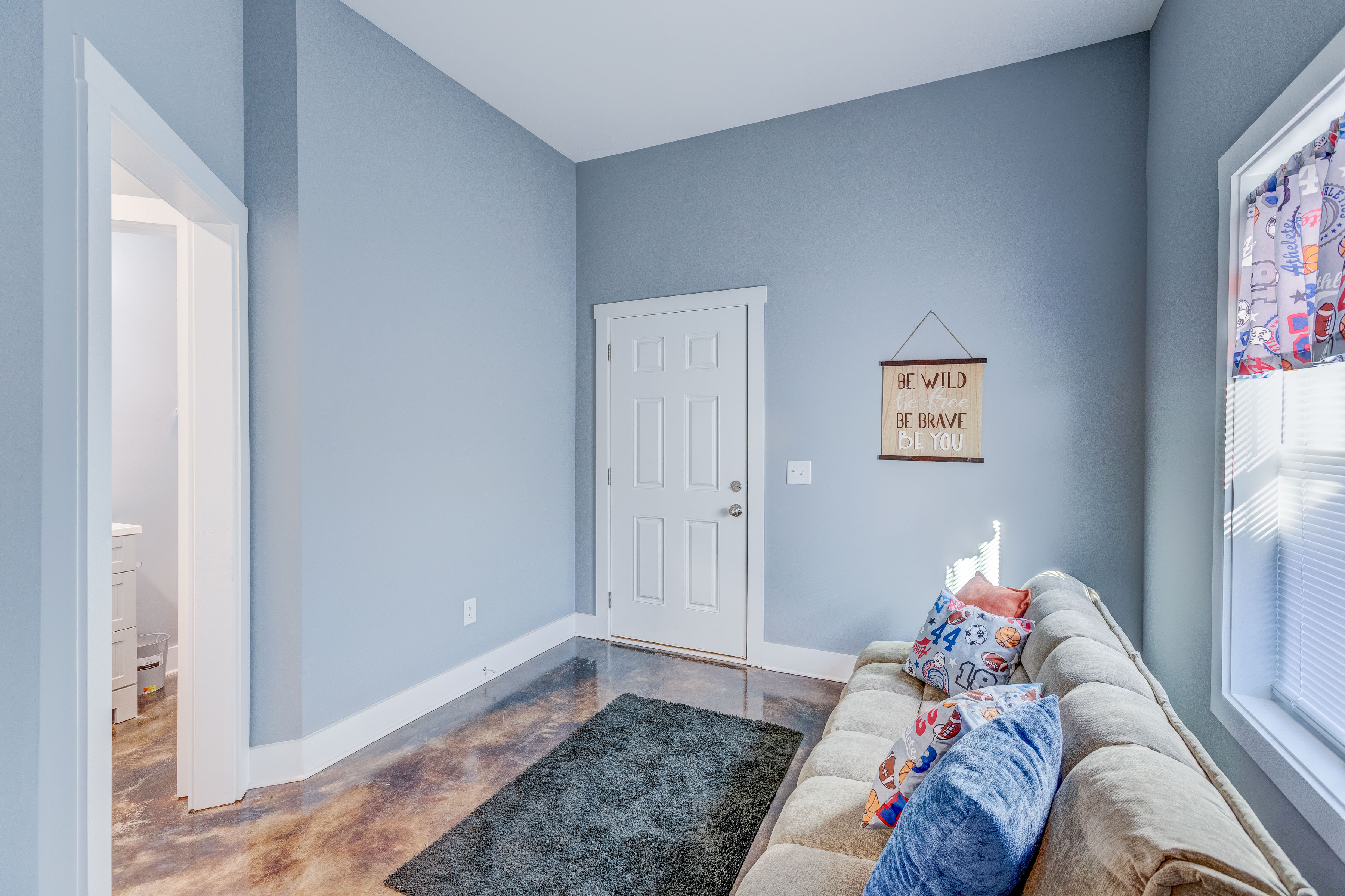 Happy Hollow Road Goodlettsville, TN 37072 - Photo 187 of 203 a bed room with a bed and a window
