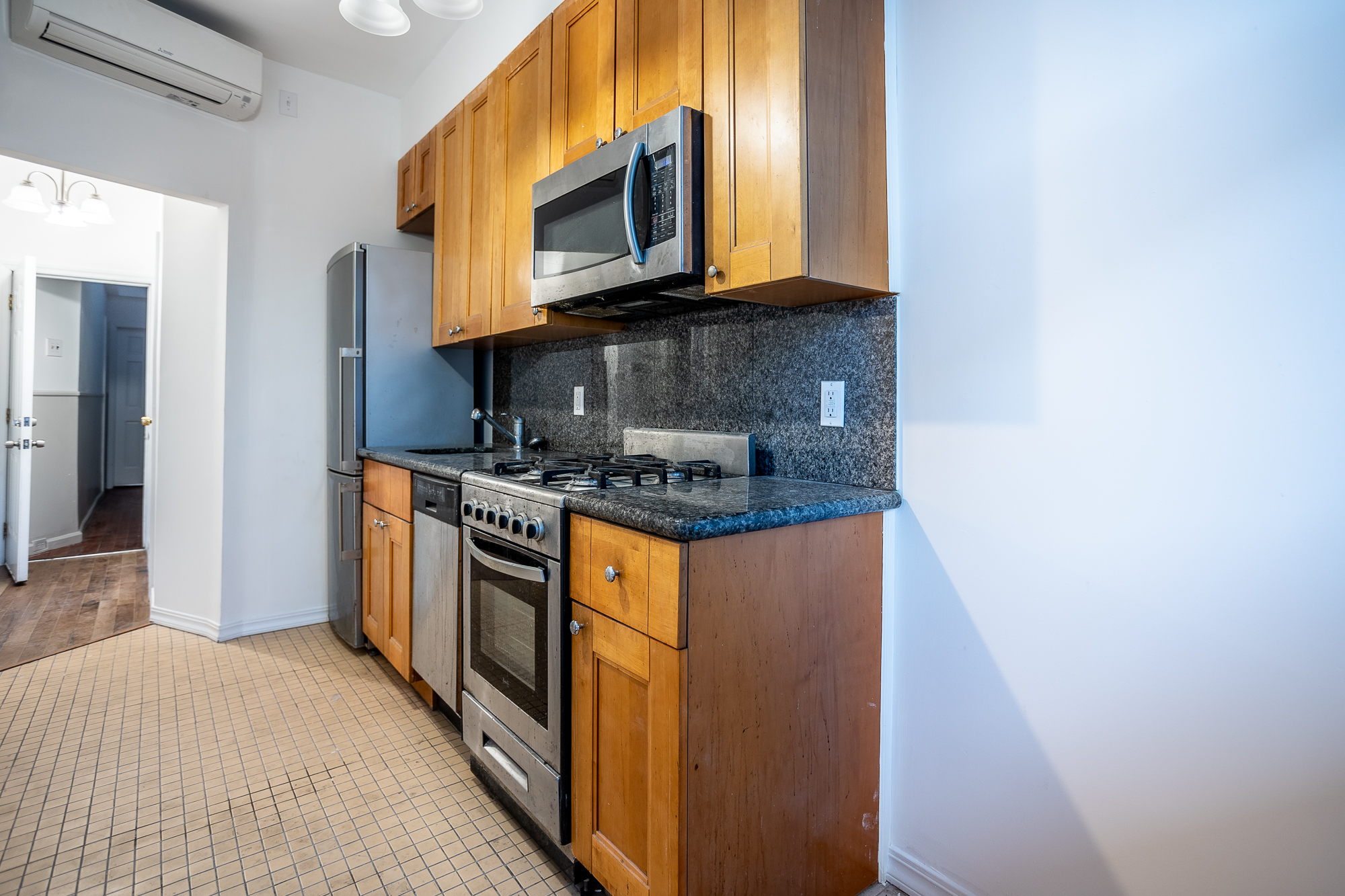 167 Monitor Street, Unit 2 Brooklyn, NY 11222 - Photo 2 of 10