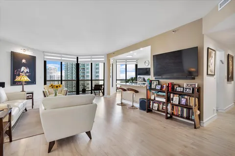 $629,000 | 20191 East Country Club Drive, Unit 1903, Aventura, FL 33180