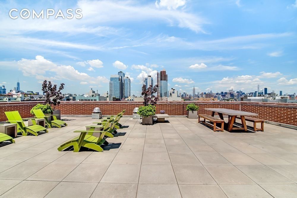 125 North 5th Street, Unit 2A Brooklyn, NY 11249 - Photo 6 of 10 a view of a terrace with sitting area