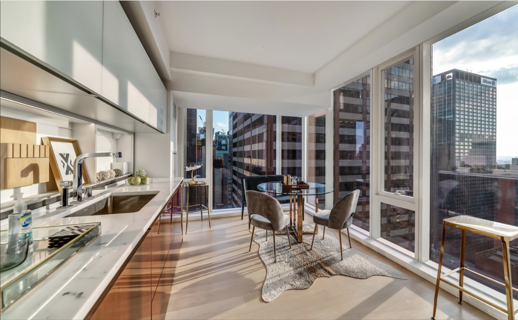 135 West 52nd Street, Unit 35A Manhattan, NY 10019 - Photo 6 of 30