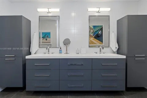 $2,100,000 | 9 Island Avenue, Unit 407, Miami Beach, FL 33139