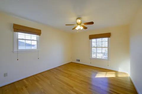 $675,000 | 115 Lakeside Drive, Greenbelt, MD 20770