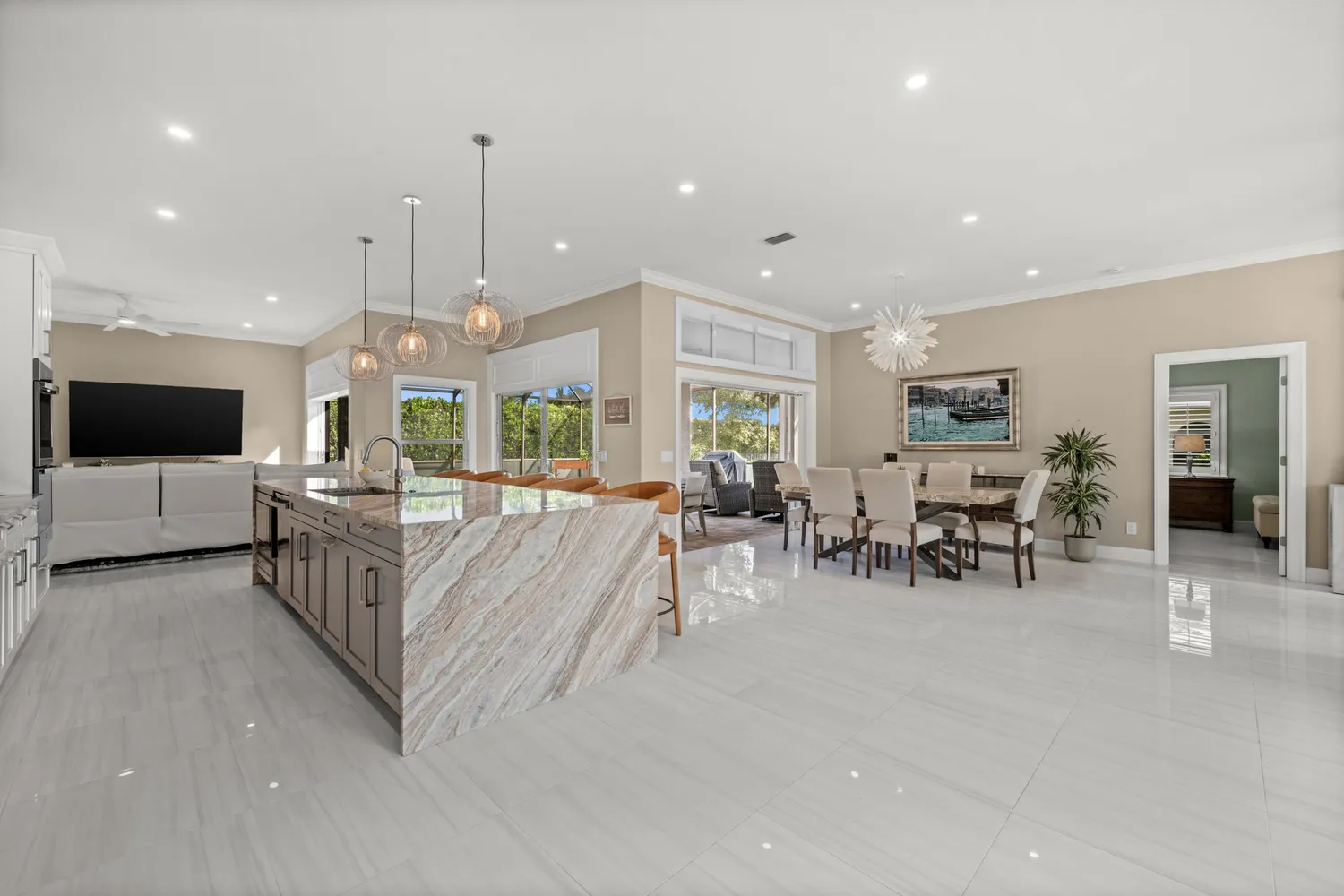 $1,800,000 | 2035 Teagarden Lane, Naples, FL 34110