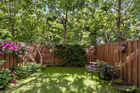 $2,890,000 | 27 Clermont Avenue | Fort Greene