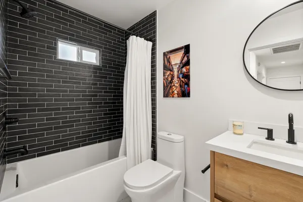 $1,649,000 | 5758 Tobias Avenue, Sherman Oaks, CA 91411