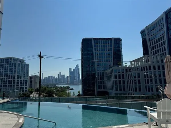 a picture of city view