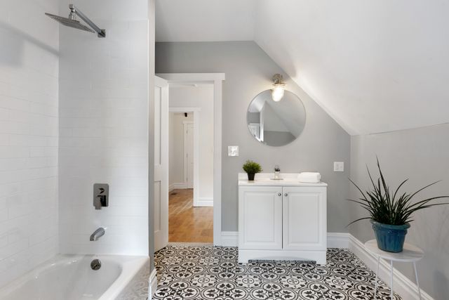 $2,795,000 | 542 East 24th Street | South Midwood