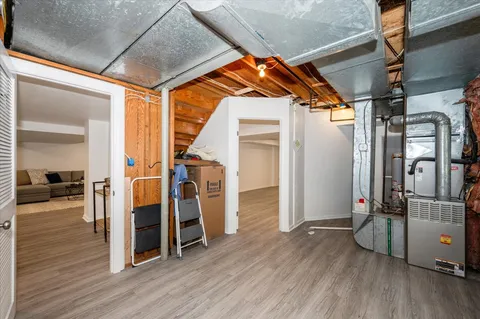 Contact Agent | 14 South Duke Street, Rockville, MD 20850