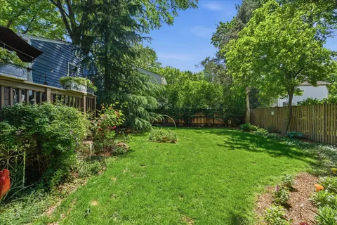 Contact Agent | 2507 Toron Court, Alexandria, VA 22306