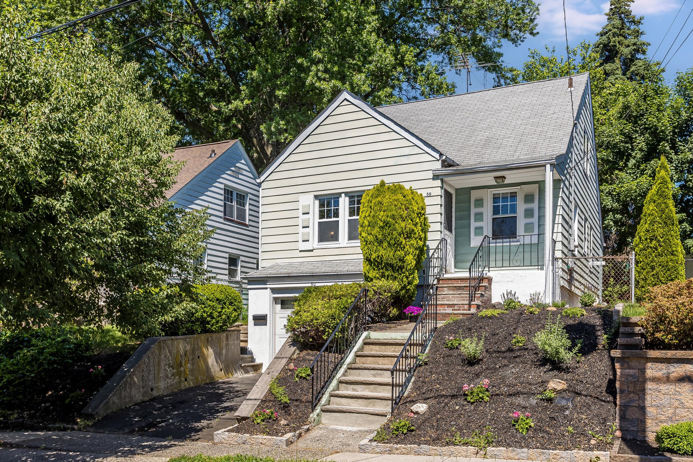 50 Ridge Avenue Bloomfield, NJ 07003 - Photo 1 of 32
