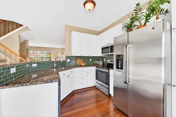 $800,000 | 12017 Edgemere Circle, Reston, VA 20190