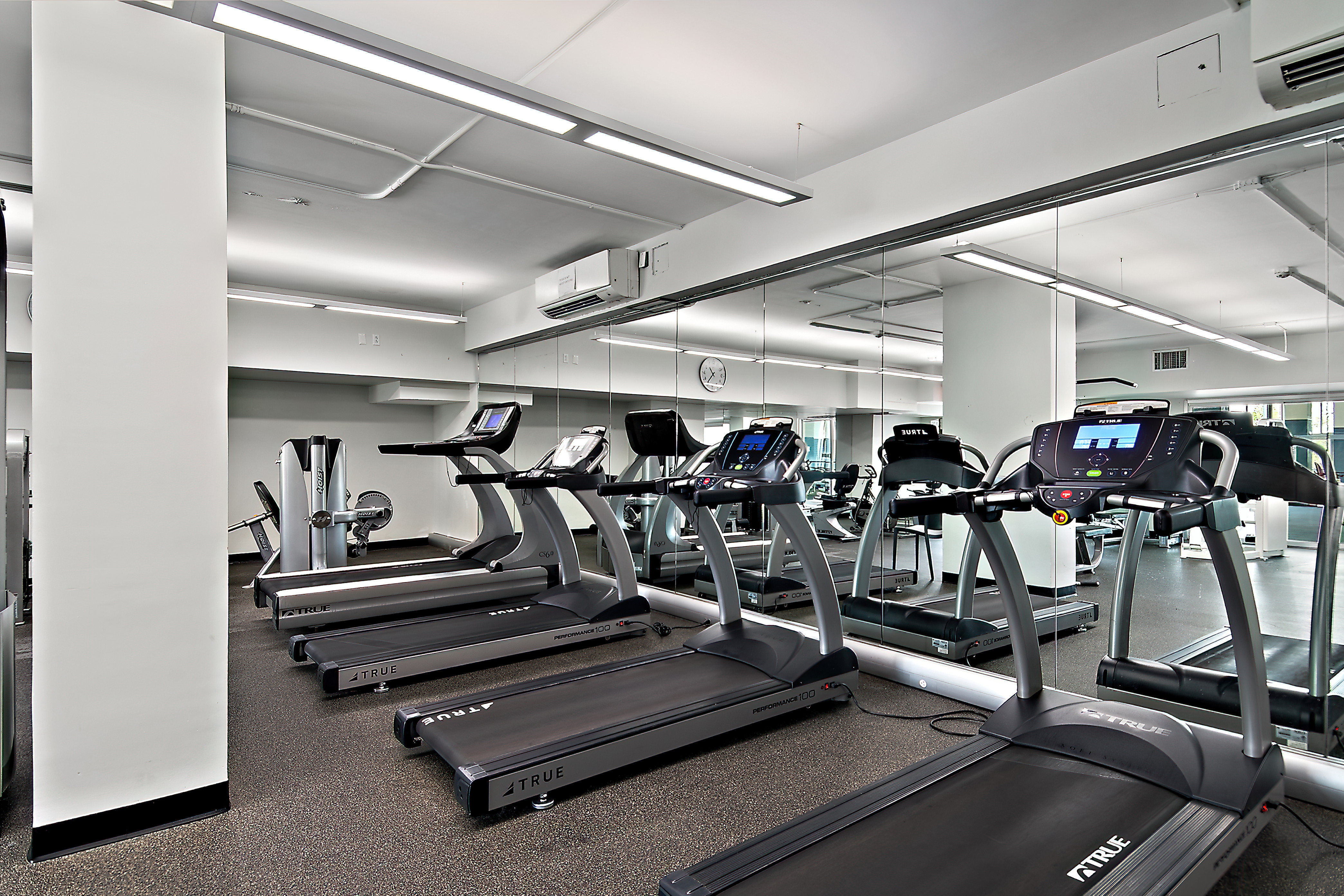 2500 Johnson Avenue, Unit 6S Bronx, NY 10463 - Photo 9 of 17