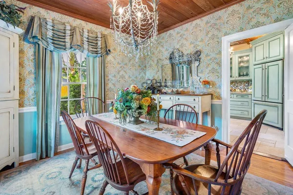 $2,400,000 | 521 North Swinton Avenue, Delray Beach, FL 33444