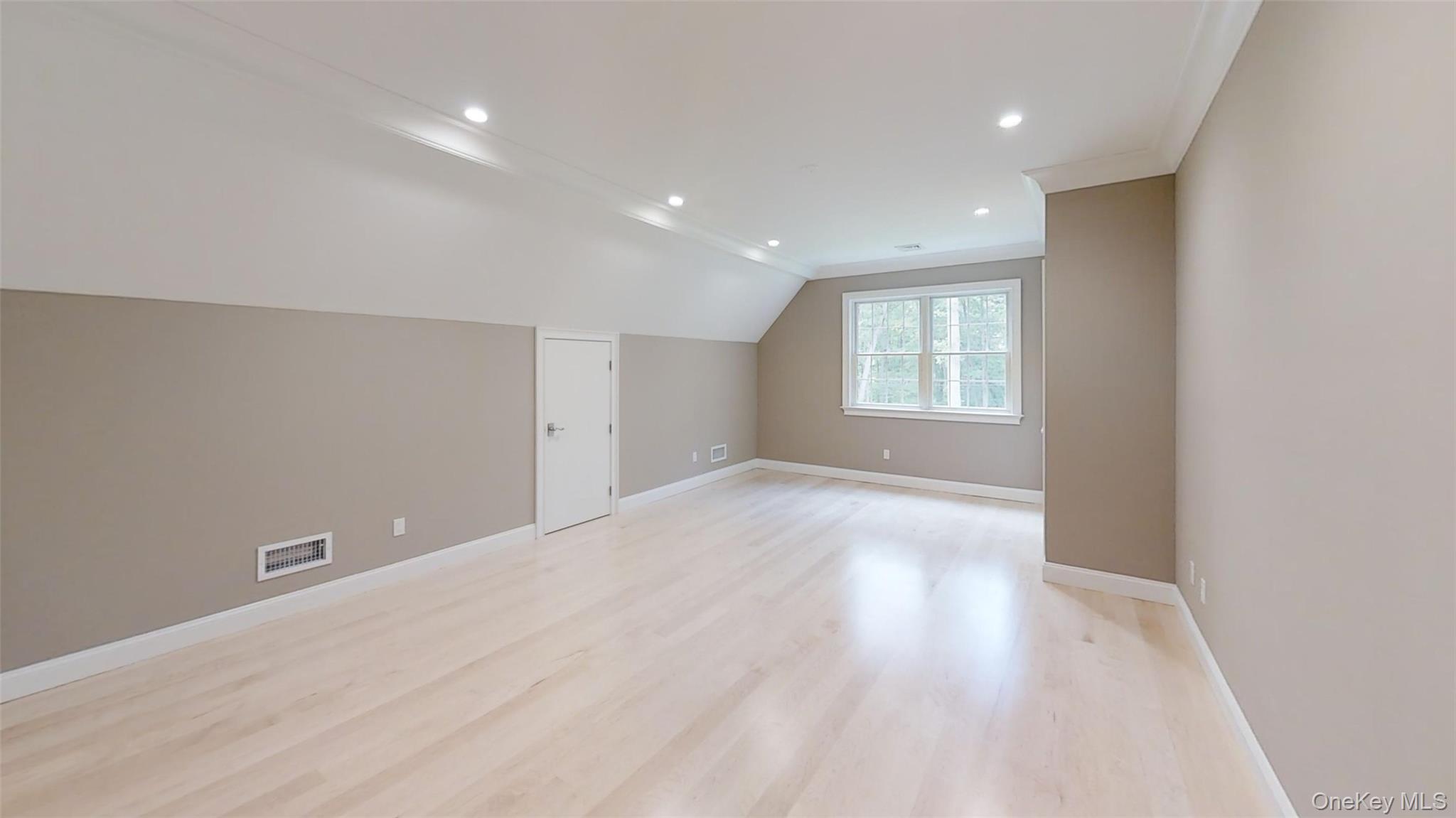550 Moriches Road Head of the Harbor, NY 11780 - Photo 15 of 17