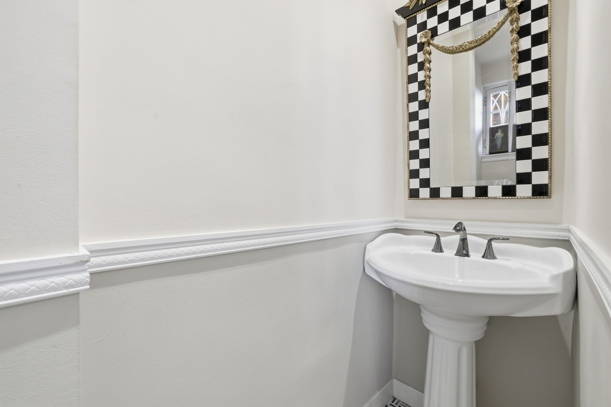 10 Brooklands, Unit 1H Bronxville, NY 10708 - Photo 29 of 35