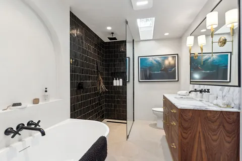 $995,000 | 2508 Comburg Castle Way, Austin, TX 78748
