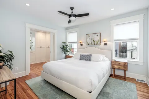 $1,300,000 | 935 15th Street Southeast, Washington, DC 20003